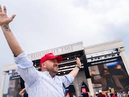 Trump Christian National Mall Gathering Draws Praise and Criticism