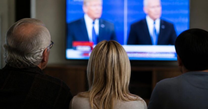 How Mainstream Media Influences Elections in 2026